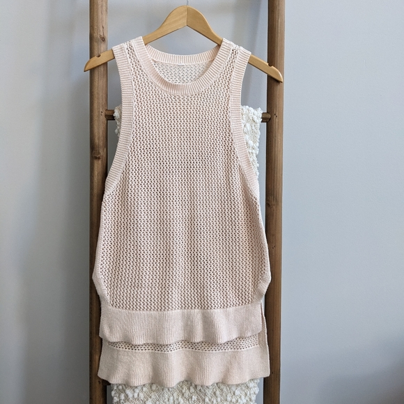 RARE Lululemon Simply The Vest - Picture 9 of 14